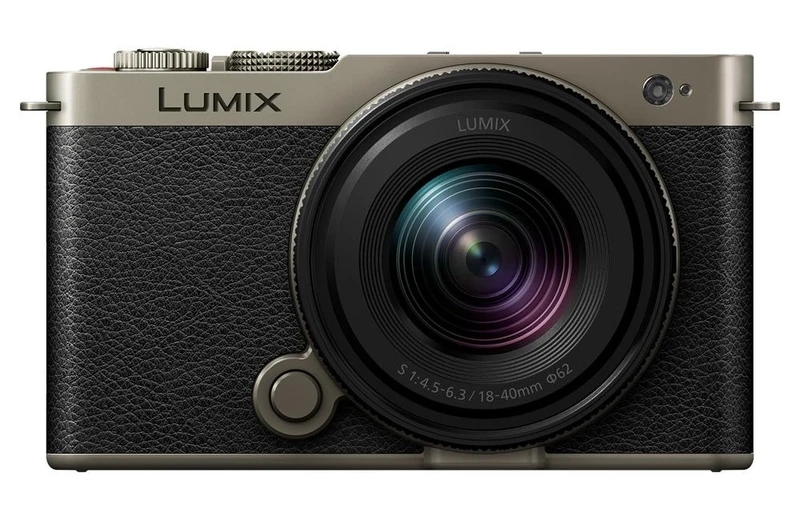 Panasonic Lumix S9 Black Titanium Edition