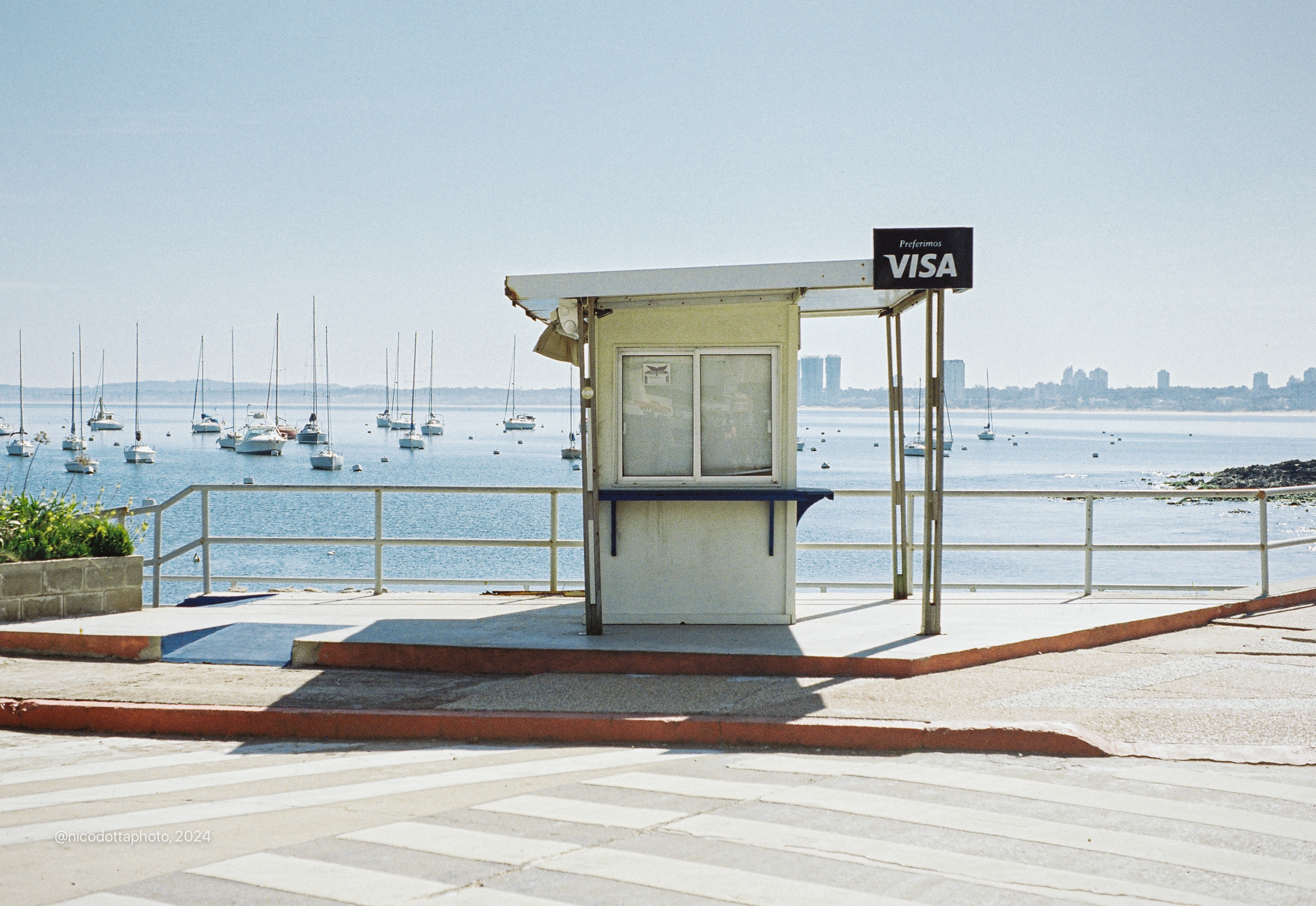 Digicam, Analógico: Retro Pero Actual