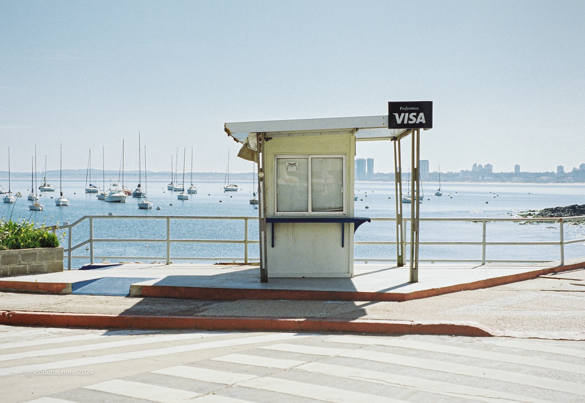 Digicam, Analógico: Retro Pero Actual