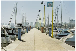 El Muelle con un destino